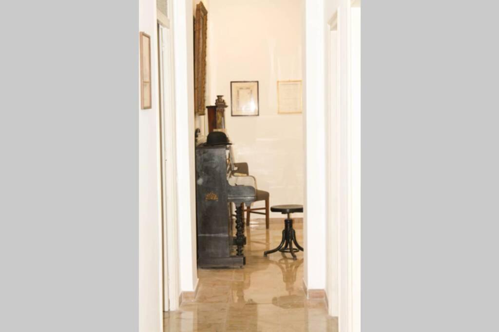 A Casa Di Enza B&B Palermo Exterior photo